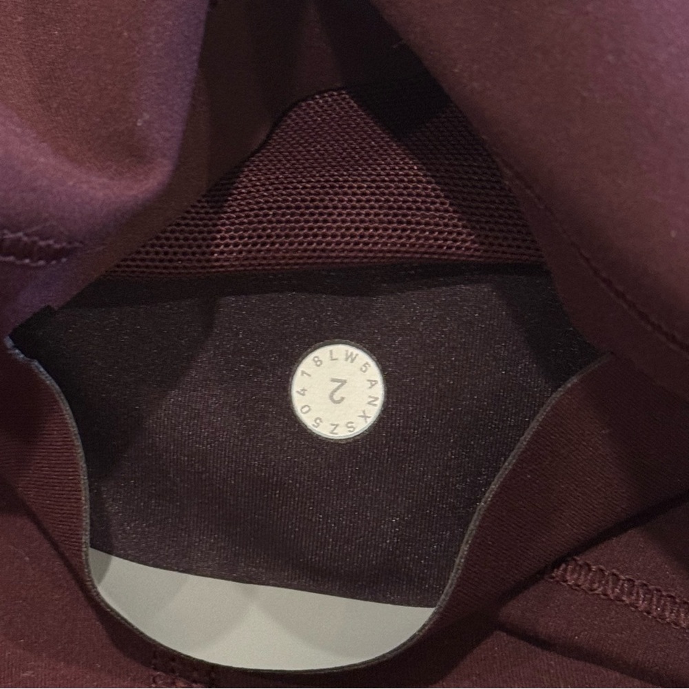 Lululemon leggings - Picture 3 of 4